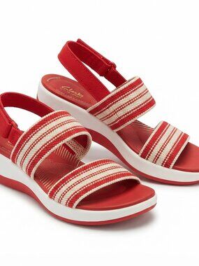 Clarks Cloudsteppers Red & White Woven Strap Sandals Size 6